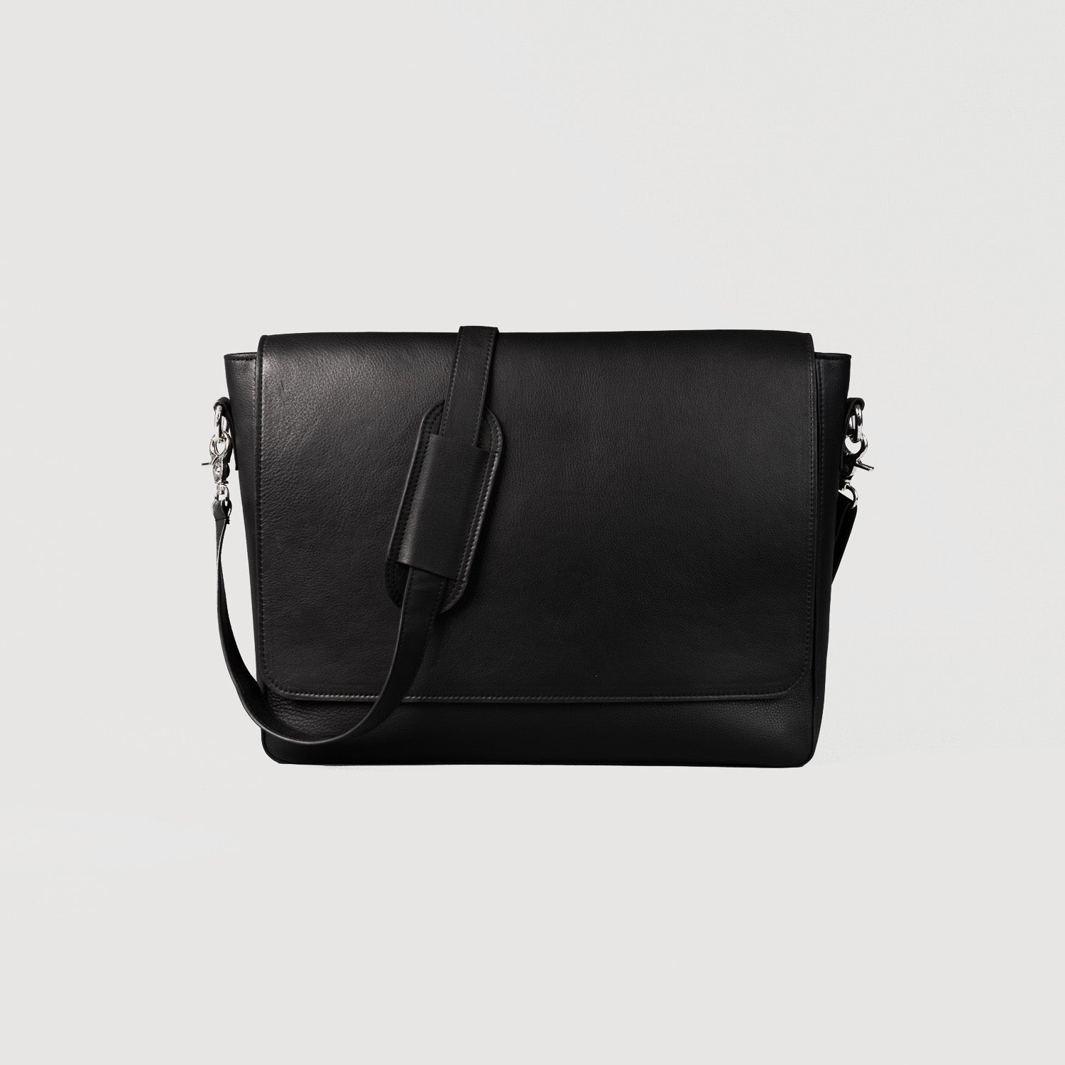 Leather Bags Buy Handmade Leather Bags For Men Women in New Zealand. The Jacket Maker